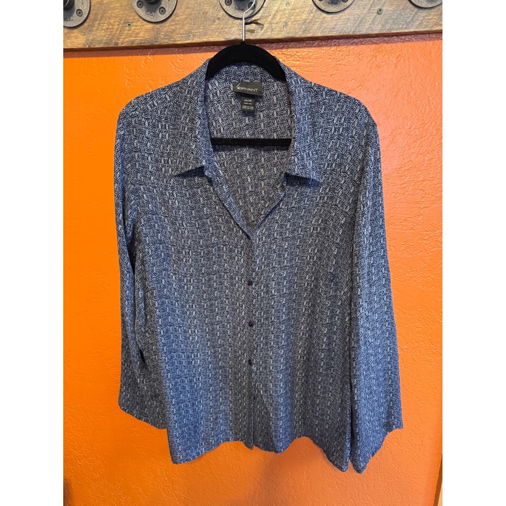 Lane Bryant 100% Silk Blouse Navy Blue Geometric Print Button Down Plus Sz 26/28